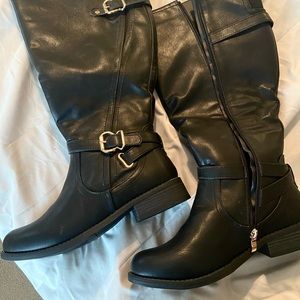 Wide calf boots, black. Size 11. Never worn.